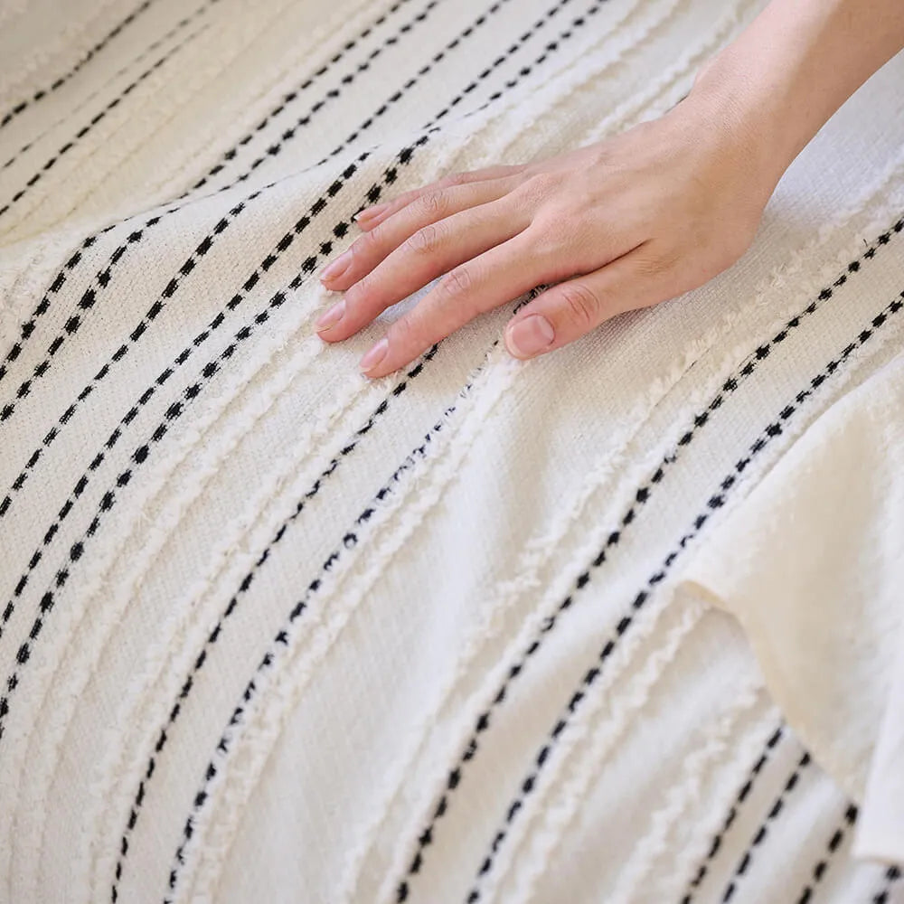 All-Season Striped Tassels Chenille Durable Sofa Cover (Universal Size 180X380 Cm)