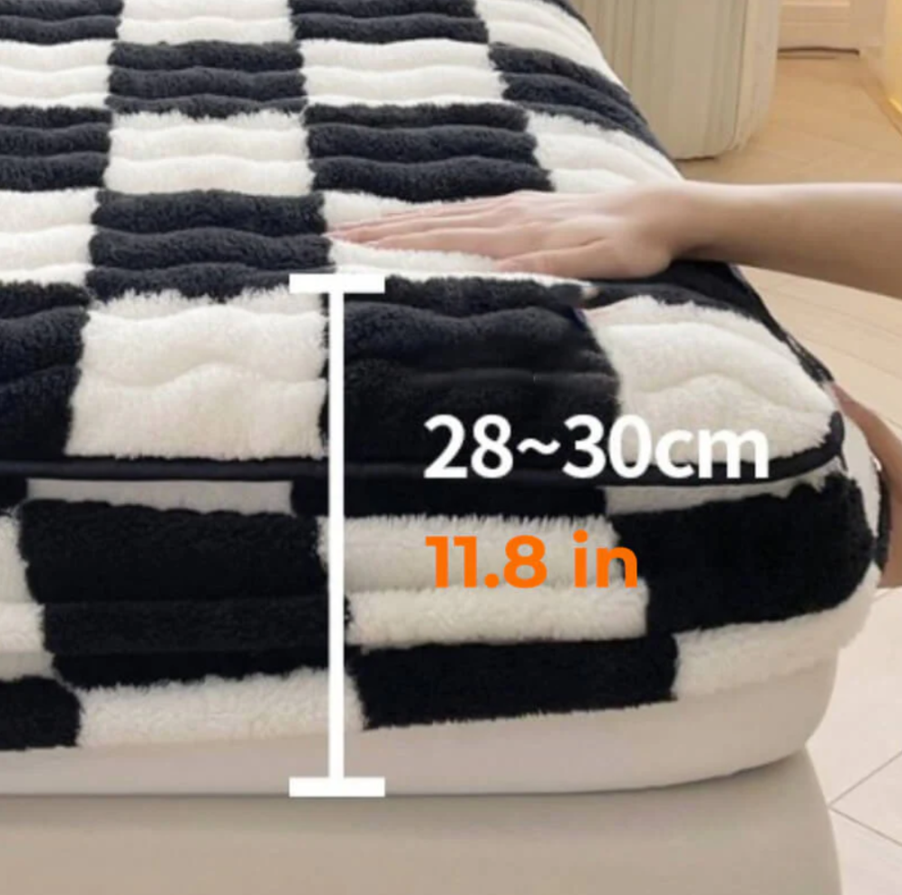Premium Velvet Fitted Bedsheets with Pillow Covers (2Pcs)